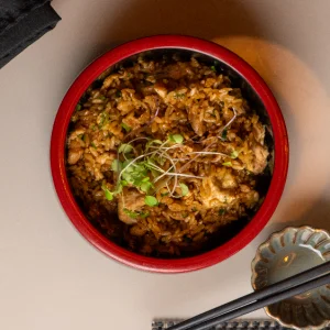 YAKIMESHI POLLO